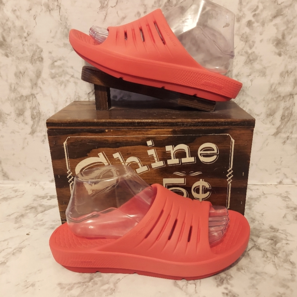🆕️brand new 2024 skechers go recover arch fit slides